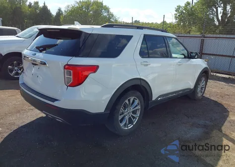 2022 Ford Explorer Xlt z USA, uszkodzony, nr VIN 1FMSK7DH5NGA33159